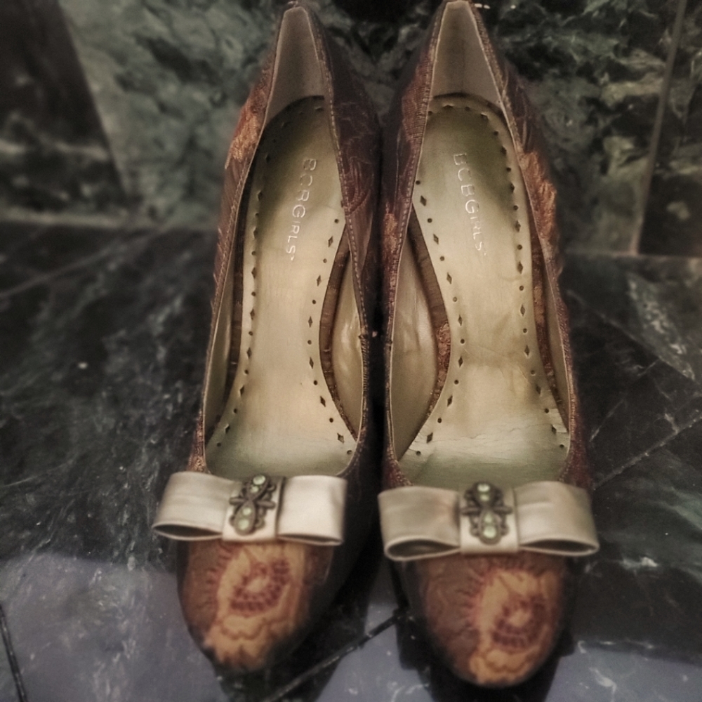 NWT BCBGIRLS High Heels